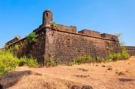 Chapora fort: Tourist places in Goa