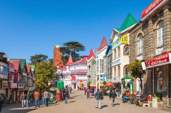 mall road: Tourist places in Nainital