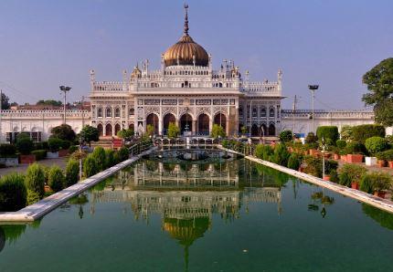 Chhota imambara: Tourist places in lucknow