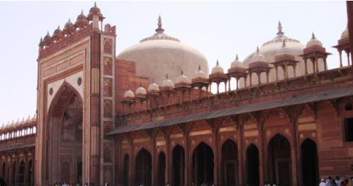 Jama masjid fatehpur Sikri : visiting places in Agra