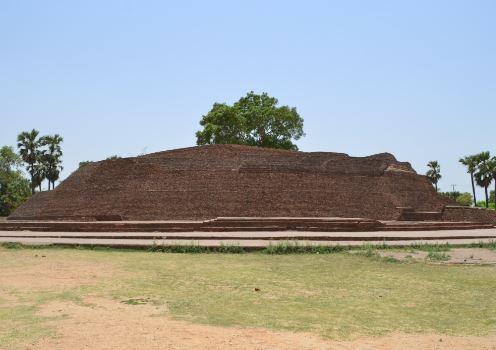 sujata stupa: Famous places in Gaya