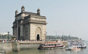 Read more about the article Tourist Places in Mumbai to visit & Mumbai Tour Guide