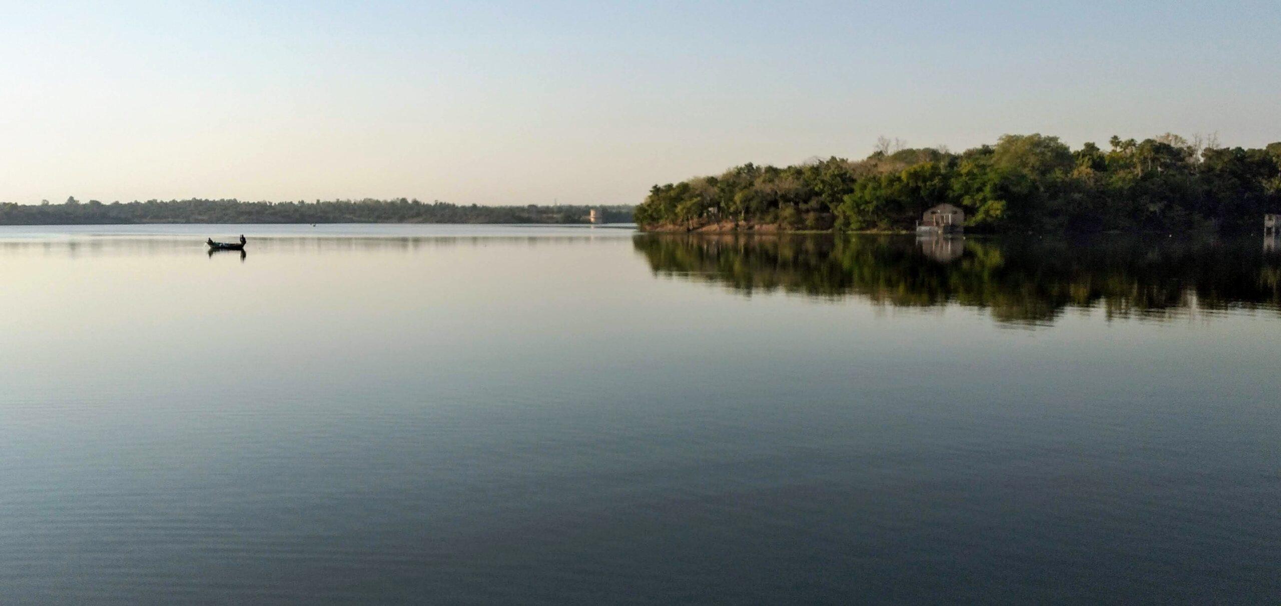 ambazari lake: Best places to visit in Nagpur Maharashtra tourism