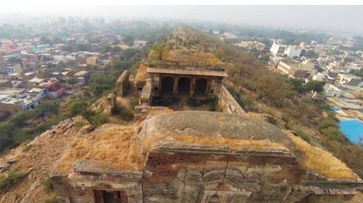 Govardhan hill: Tourist Places in Mathura