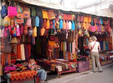 hall bazar: Tourist places in Amritsar