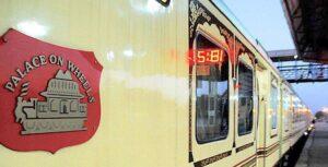 Read more about the article Luxury trains in india