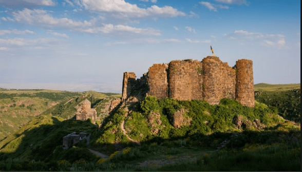 Amberd Fortress: tourist places in Armenia