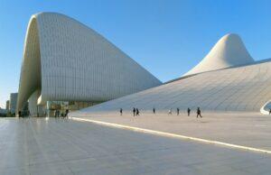 Read more about the article 12 best places to visit in Baku