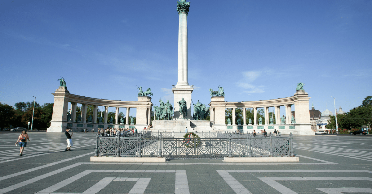 Heroes' Square: budapest tourism