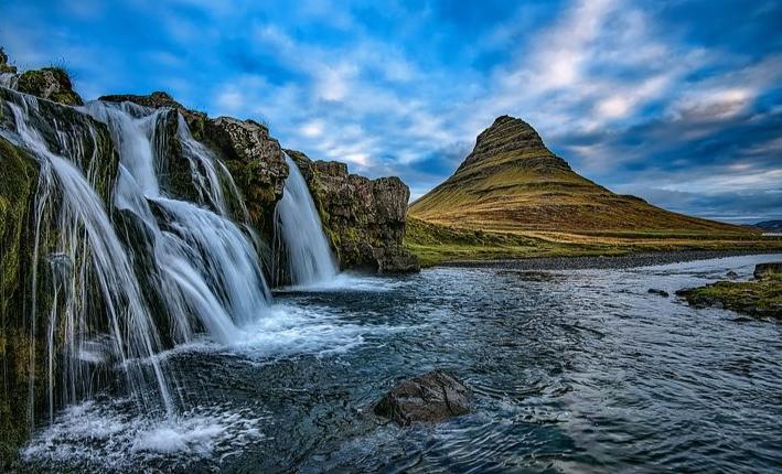Read more about the article 20 Best Places To Visit in Iceland & Attractions in Iceland