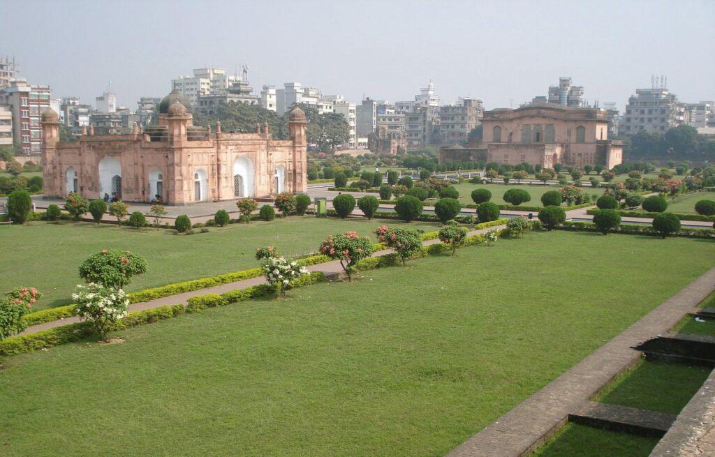 Tourist places in Dhaka to visit 